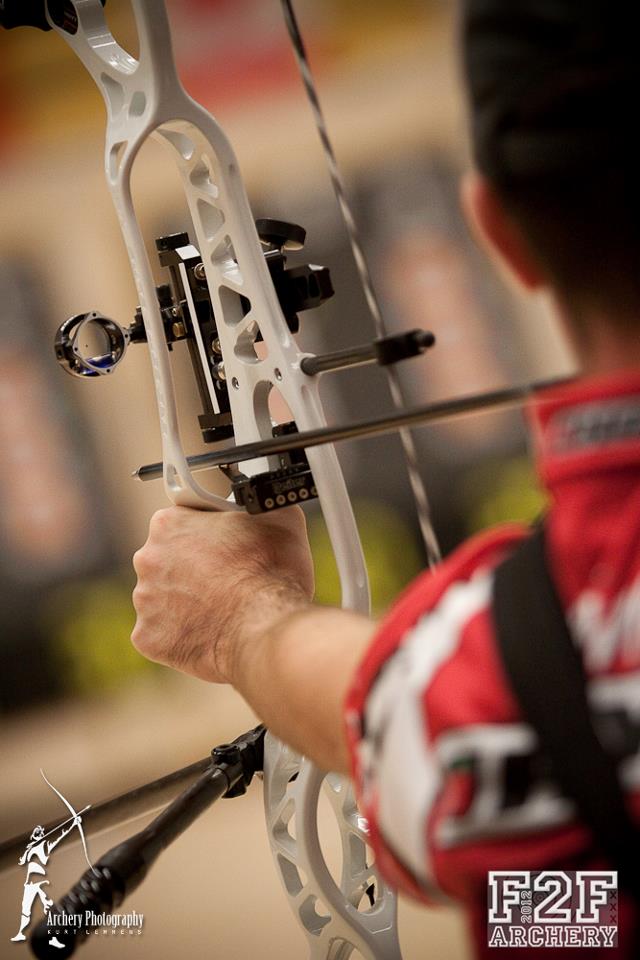 SALE／77%OFF】 アーチェリー コンパウンド HOYT プロコンプエリートXL ...
